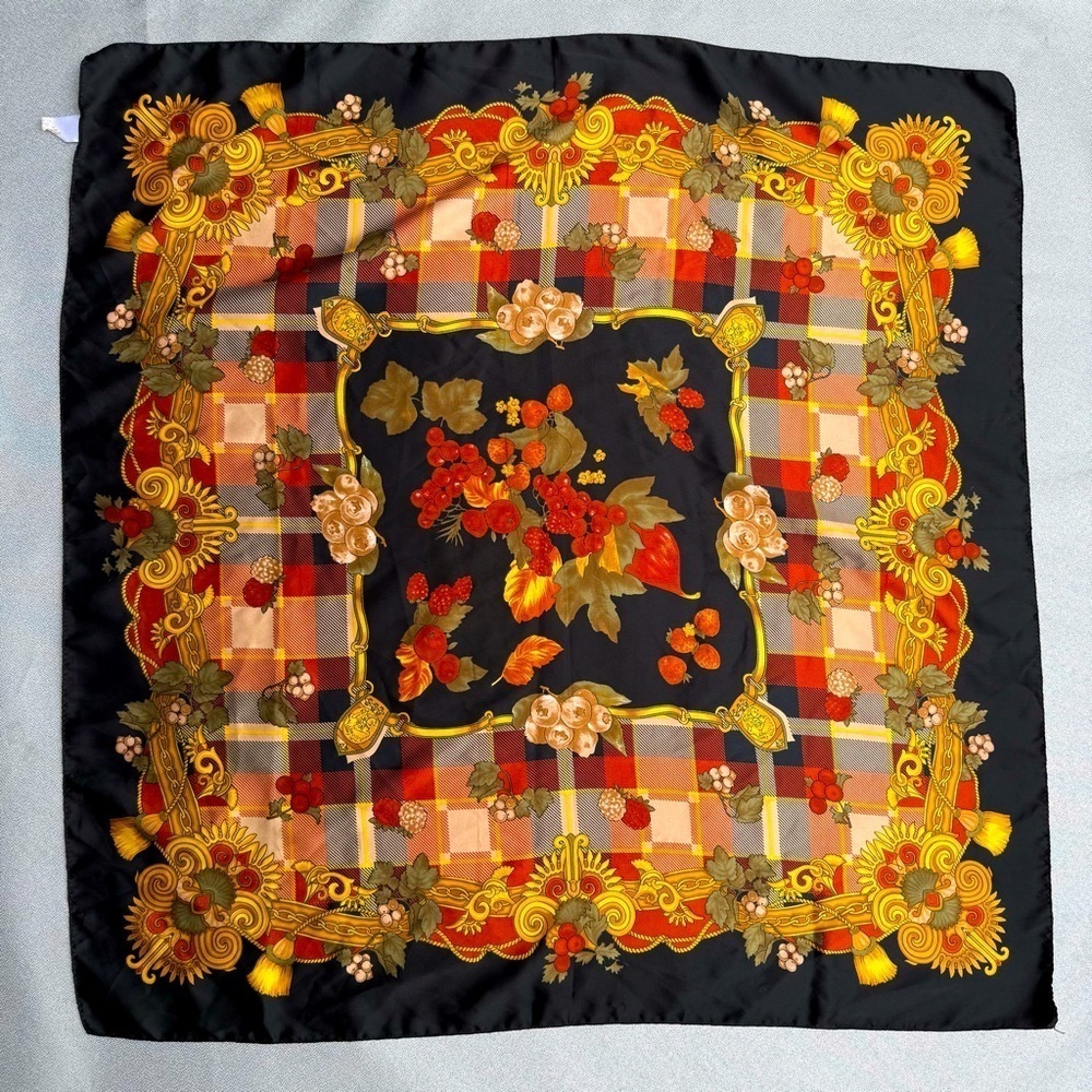 Unbranded Black Orange Made In Italy Square Polyester Scarf 30 x 30”